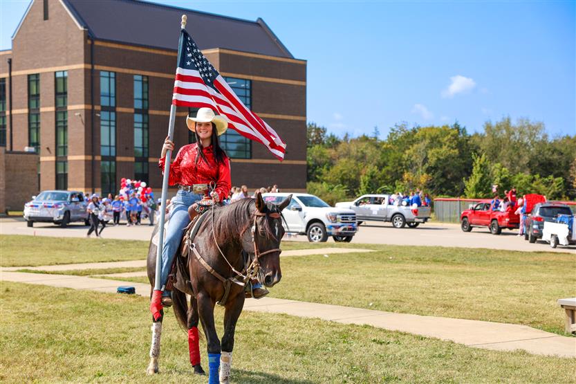 Schools celebrate homecomings
